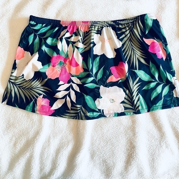 NWT Lane Bryant Women’s Size 10 Navy Tropical Swim Skirt Bottoms 🌺🌊 - Picture 2 of 7